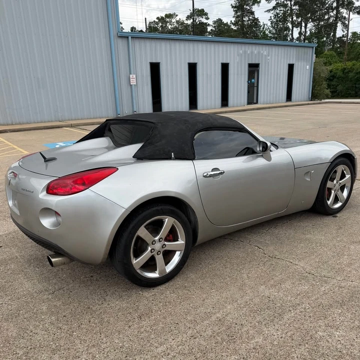 2008 Pontiac Solstice - Image 11 of 17