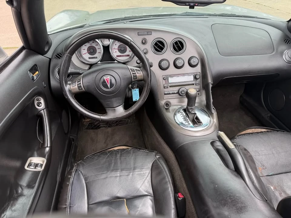 2008 Pontiac Solstice - Image 14 of 17
