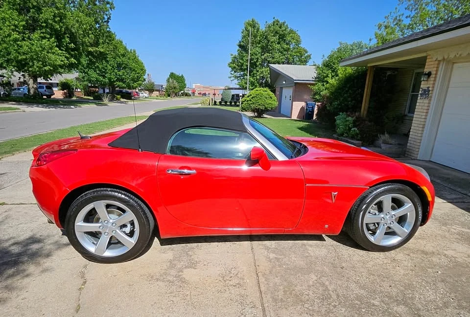 2008 Pontiac Solstice - Image 3 of 12
