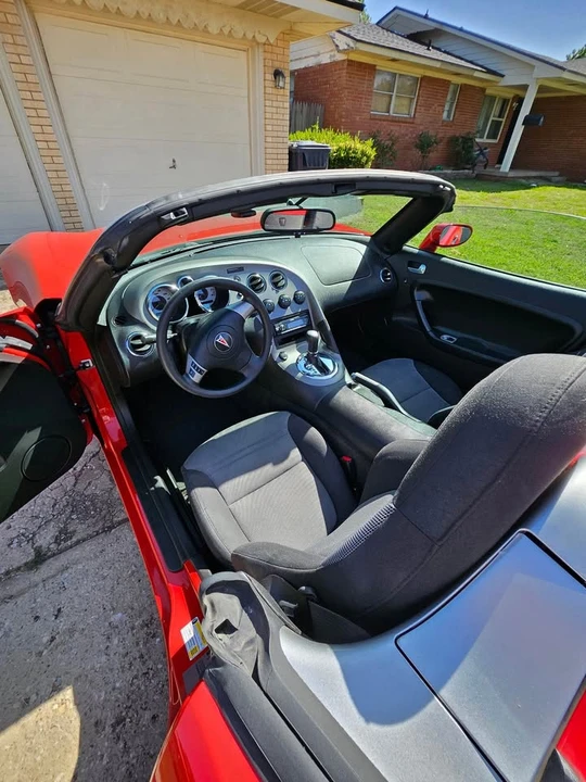 2008 Pontiac Solstice - Image 8 of 12