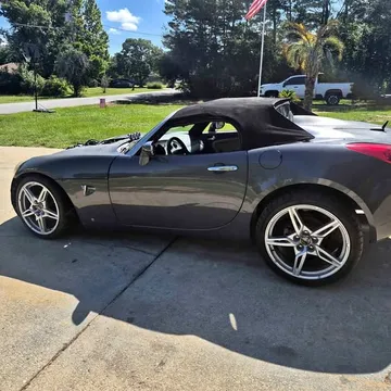 2008 Pontiac Solstice Convertible 2D