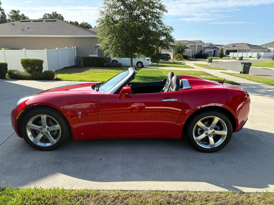 2008 Pontiac Solstice GXP - Image 7 of 31