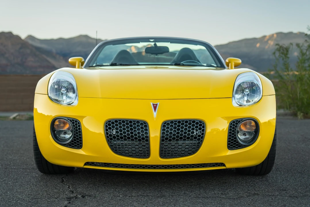 2008 Pontiac Solstice GXP - Image 28 of 31