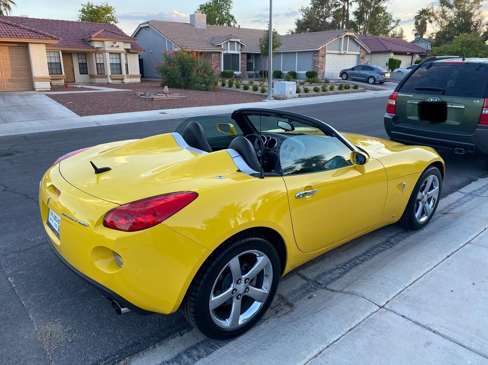 2008 Pontiac Solstice GXP - Image 18 of 31