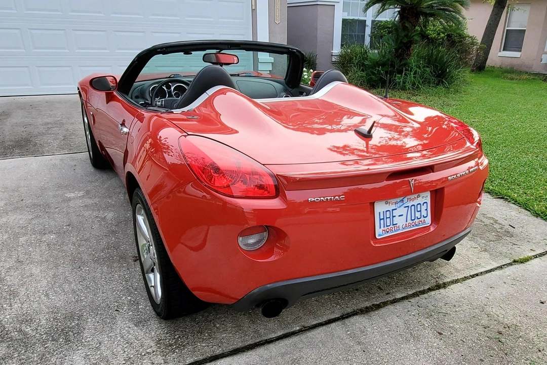 2008 Pontiac Solstice GXP - Image 17 of 31