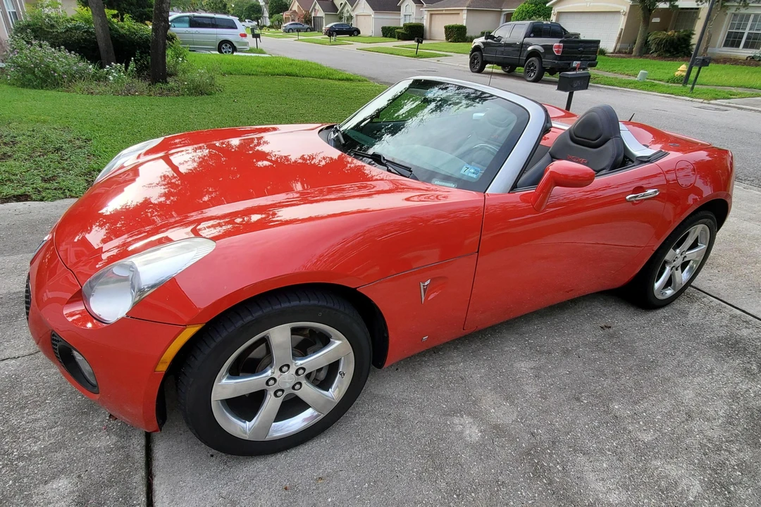 2008 Pontiac Solstice GXP - Image 10 of 31