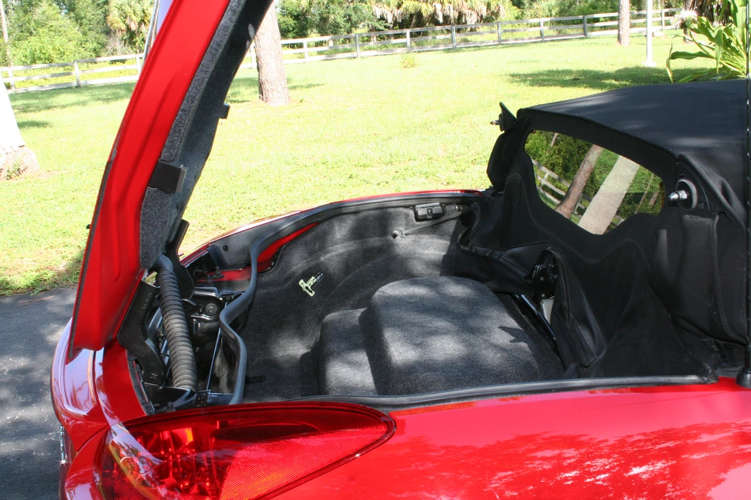 2008 Pontiac Solstice GXP - Image 5 of 23