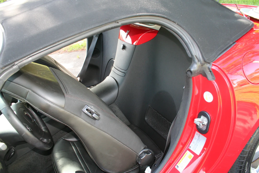 2008 Pontiac Solstice GXP - Image 18 of 23