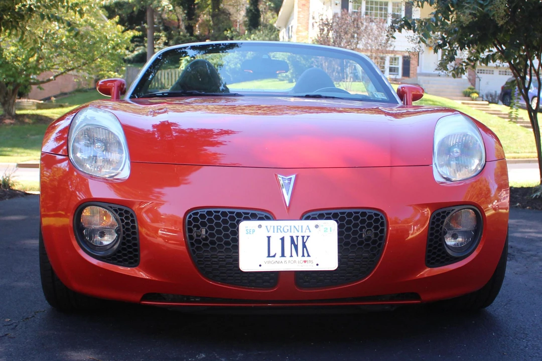 2008 Pontiac Solstice GXP - Image 2 of 9