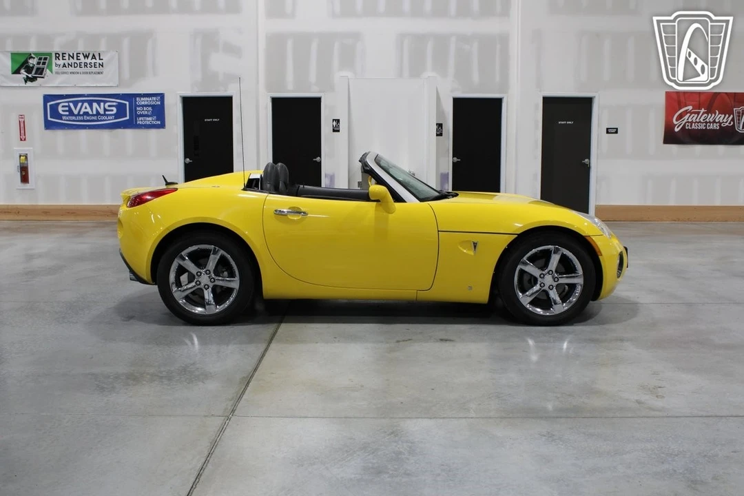2008 Pontiac Solstice GXP - Image 19 of 21