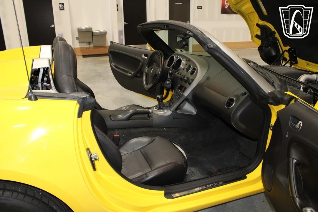 2008 Pontiac Solstice GXP - Image 9 of 21