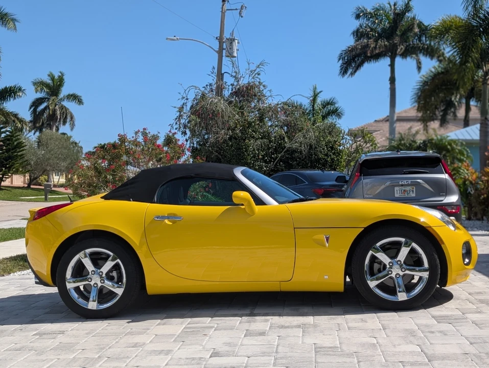 2008 Pontiac Solstice GXP - Image 9 of 21