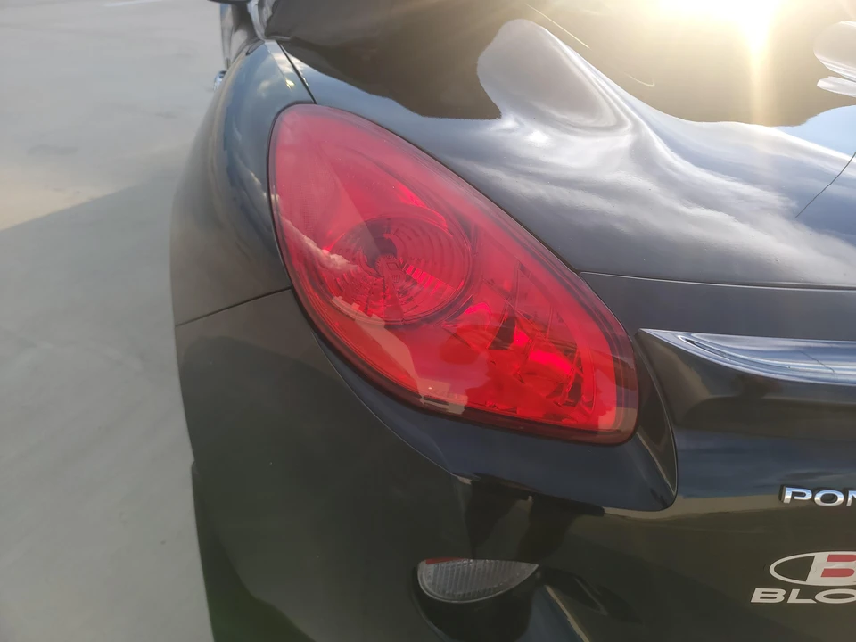 2008 Pontiac Solstice GXP - Image 24 of 31