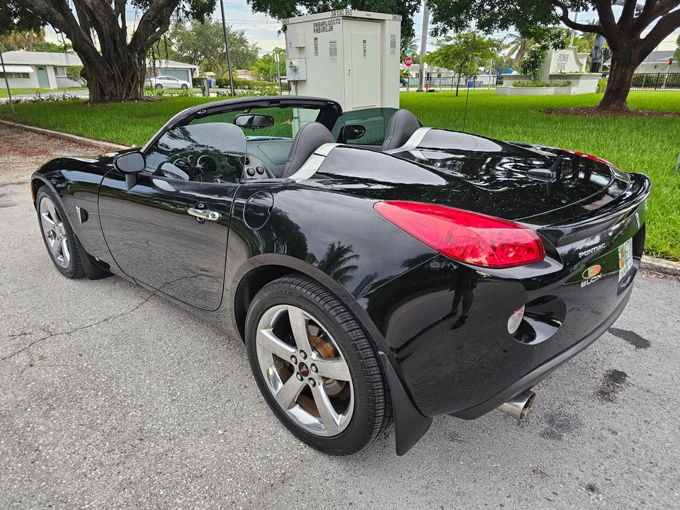 2008 Pontiac Solstice GXP - Image 13 of 31