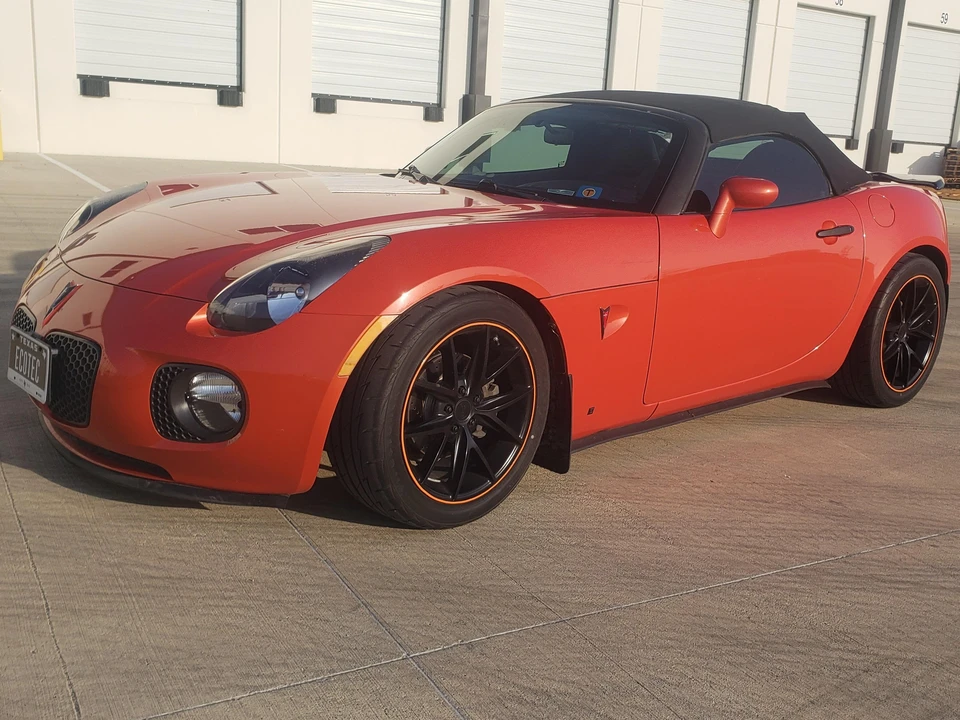 2008 Pontiac Solstice GXP - Image 18 of 31