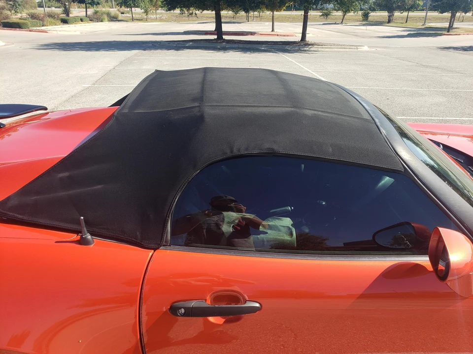 2008 Pontiac Solstice GXP - Image 28 of 31