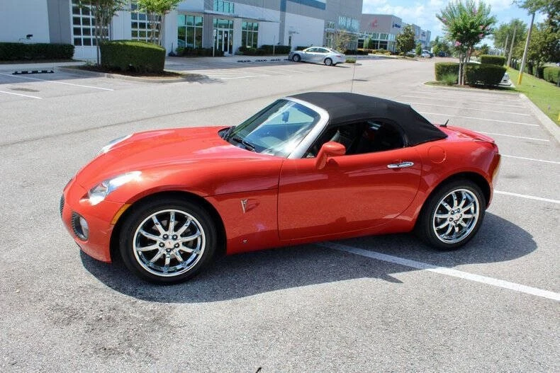 2008 Pontiac Solstice GXP - Image 24 of 31