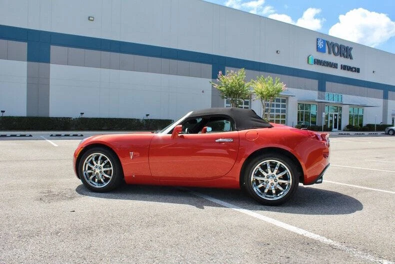 2008 Pontiac Solstice GXP - Image 11 of 31