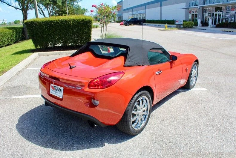 2008 Pontiac Solstice GXP - Image 16 of 31