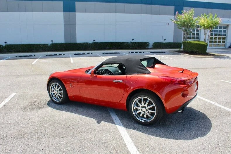 2008 Pontiac Solstice GXP - Image 26 of 31
