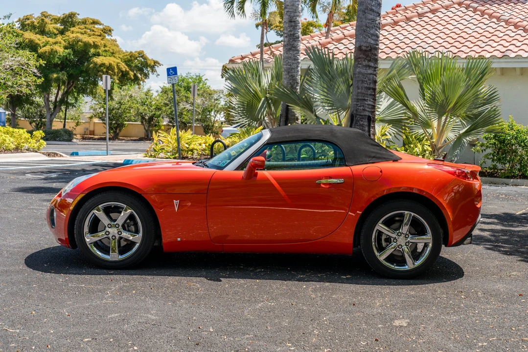 2008 Pontiac Solstice GXP - Image 22 of 31