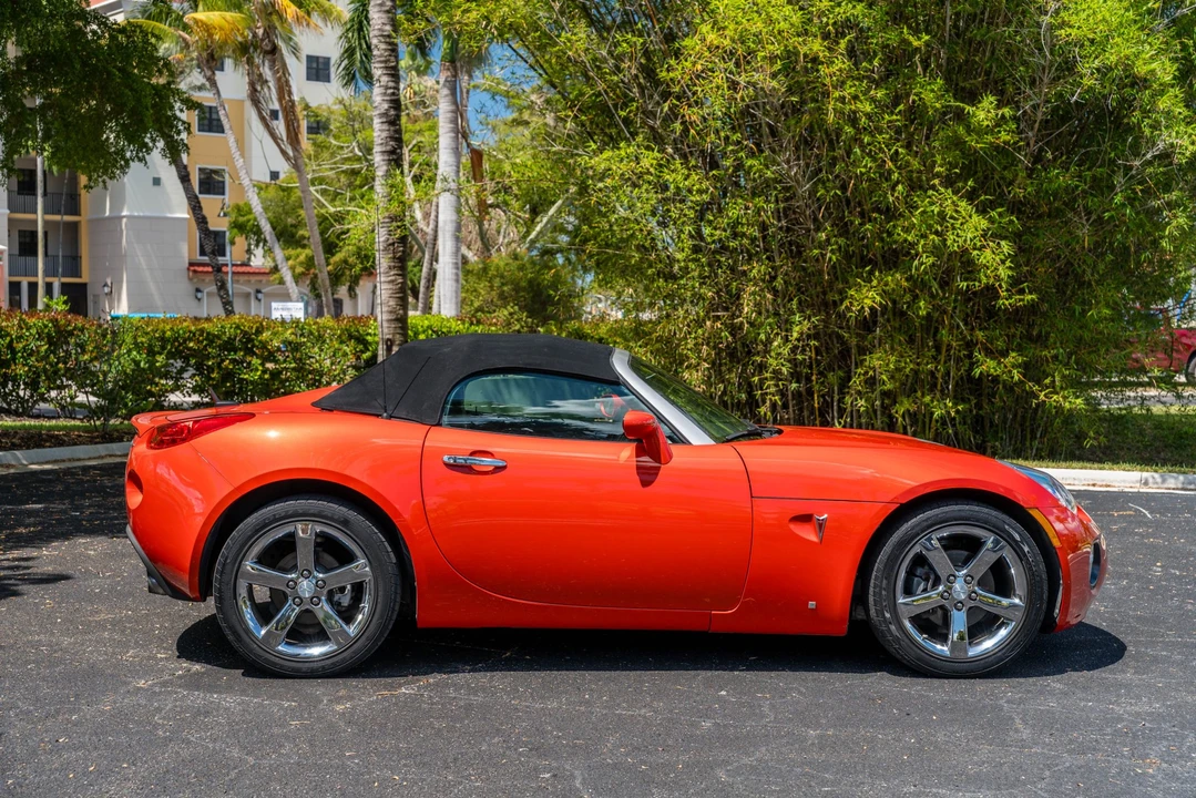 2008 Pontiac Solstice GXP - Image 26 of 31