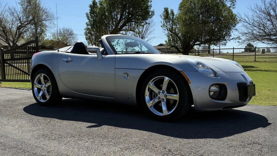 2008 Pontiac Solstice GXP - Image 4 of 11