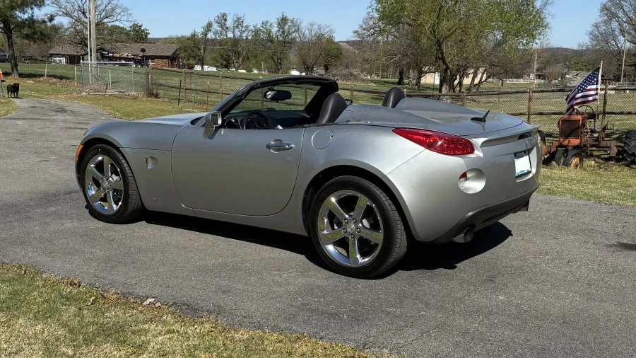 2008 Pontiac Solstice GXP - Image 8 of 11