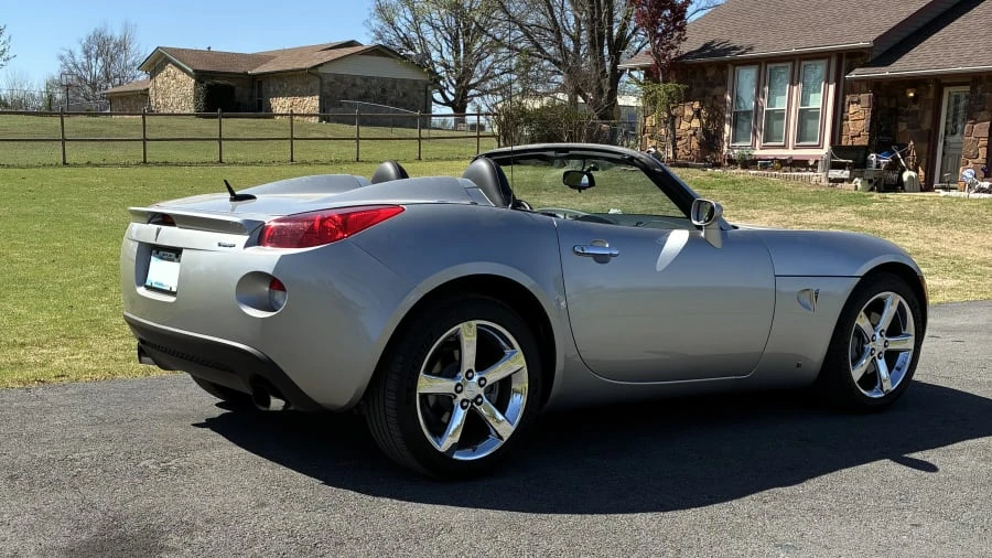 2008 Pontiac Solstice GXP - Image 9 of 11