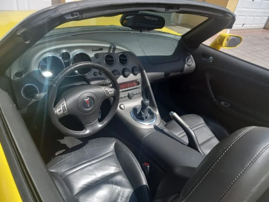 2008 Pontiac Solstice GXP - Image 10 of 11