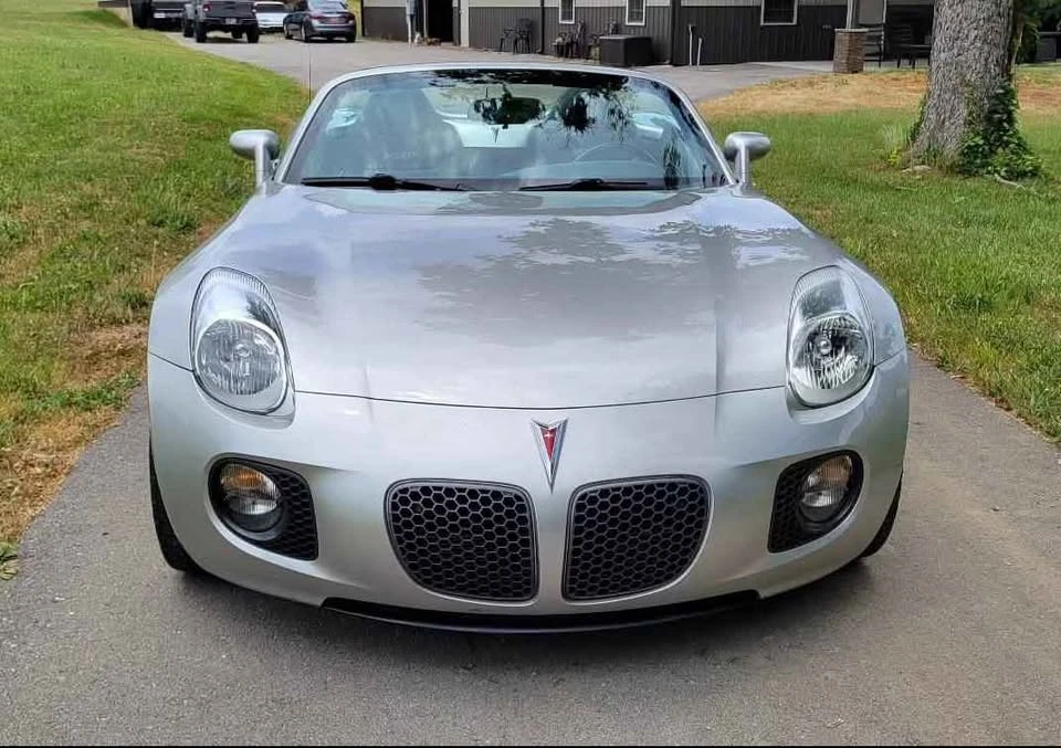 2008 Pontiac Solstice GXP - Image 2 of 15