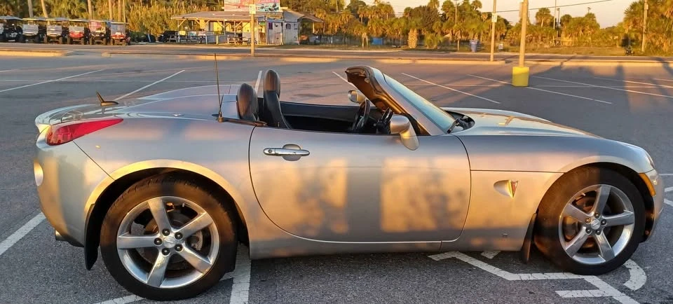 2008 Pontiac Solstice GXP - Image 12 of 15