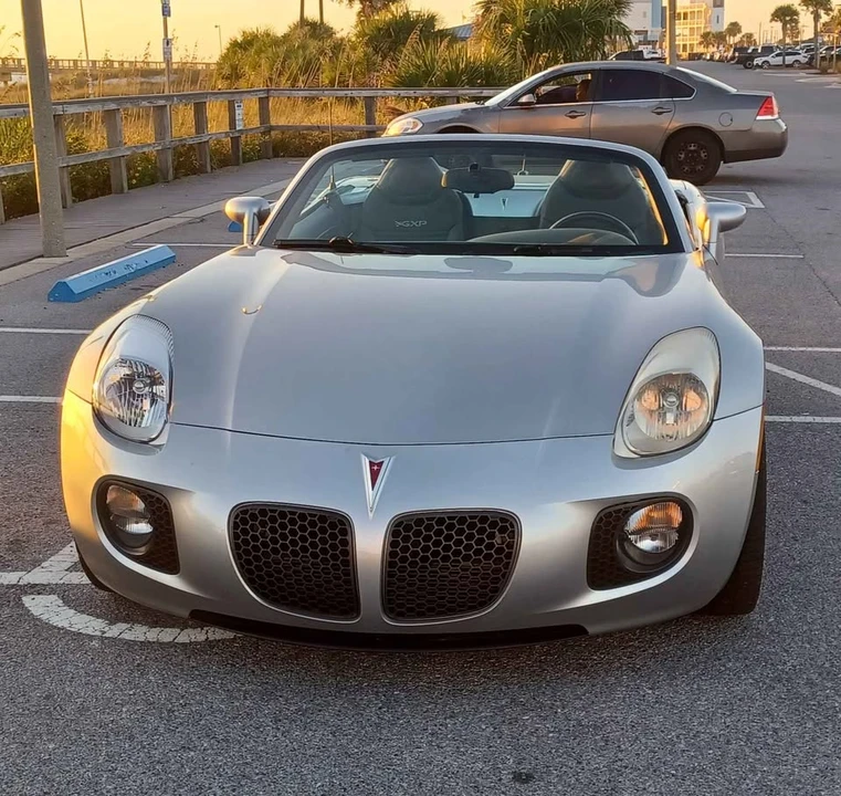2008 Pontiac Solstice GXP - Image 10 of 15