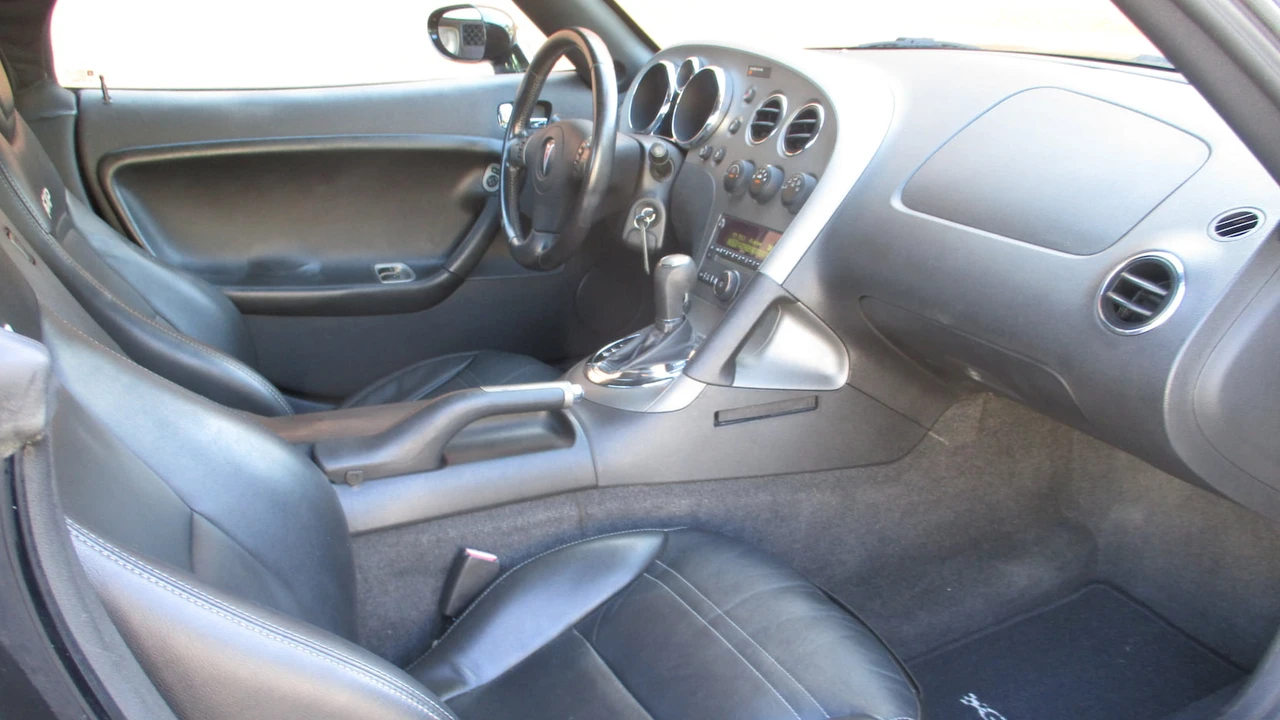 2008 Pontiac Solstice GXP - Image 4 of 8