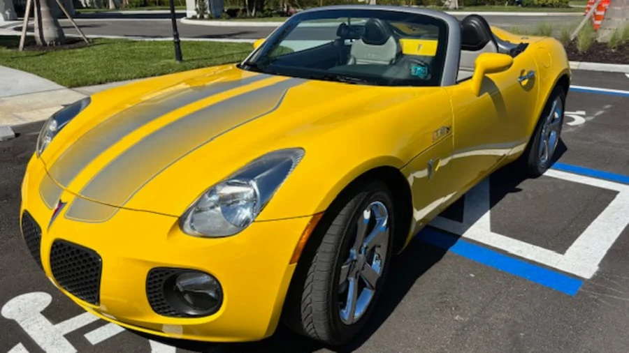 2008 Pontiac Solstice GXP - Image 12 of 31