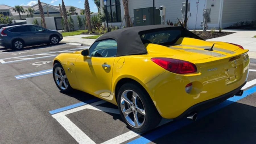 2008 Pontiac Solstice GXP - Image 3 of 31