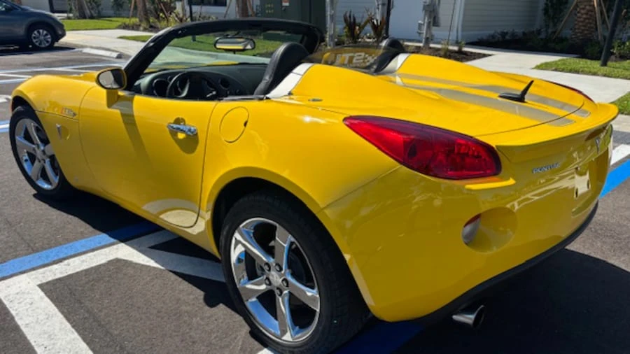 2008 Pontiac Solstice GXP - Image 10 of 31