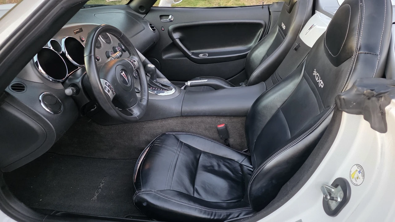 2008 Pontiac Solstice GXP - Image 13 of 21