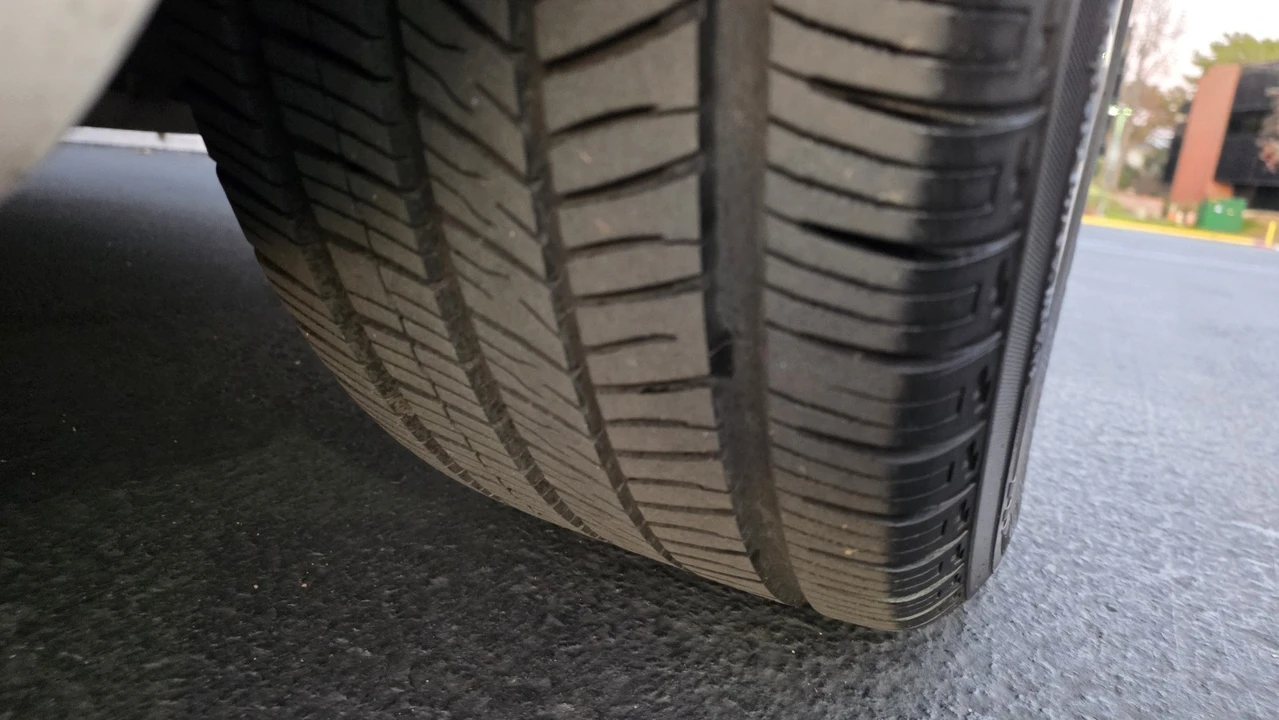 2008 Pontiac Solstice GXP - Image 12 of 21