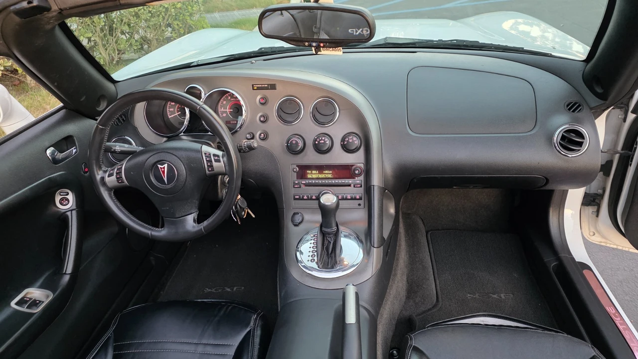 2008 Pontiac Solstice GXP - Image 15 of 21
