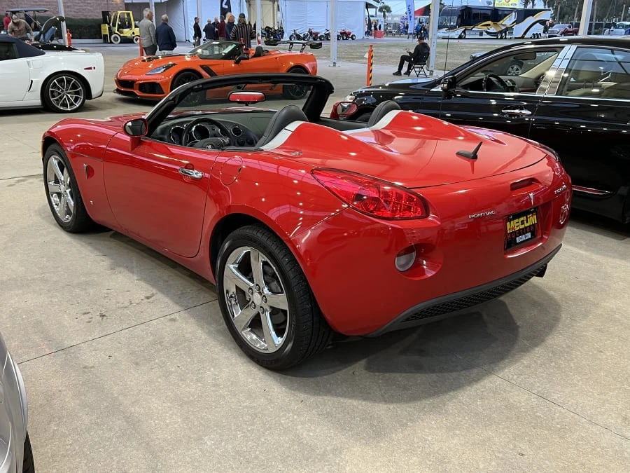 2008 Pontiac Solstice - Image 2 of 6