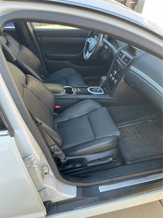 2008 Pontiac G8 - Image 7 of 8