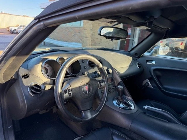 2008 Pontiac Solstice - Image 7 of 10