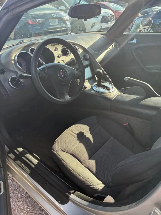 2008 Pontiac Solstice - Image 2 of 7