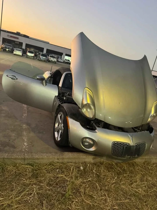 2008 Pontiac Solstice - Image 8 of 8