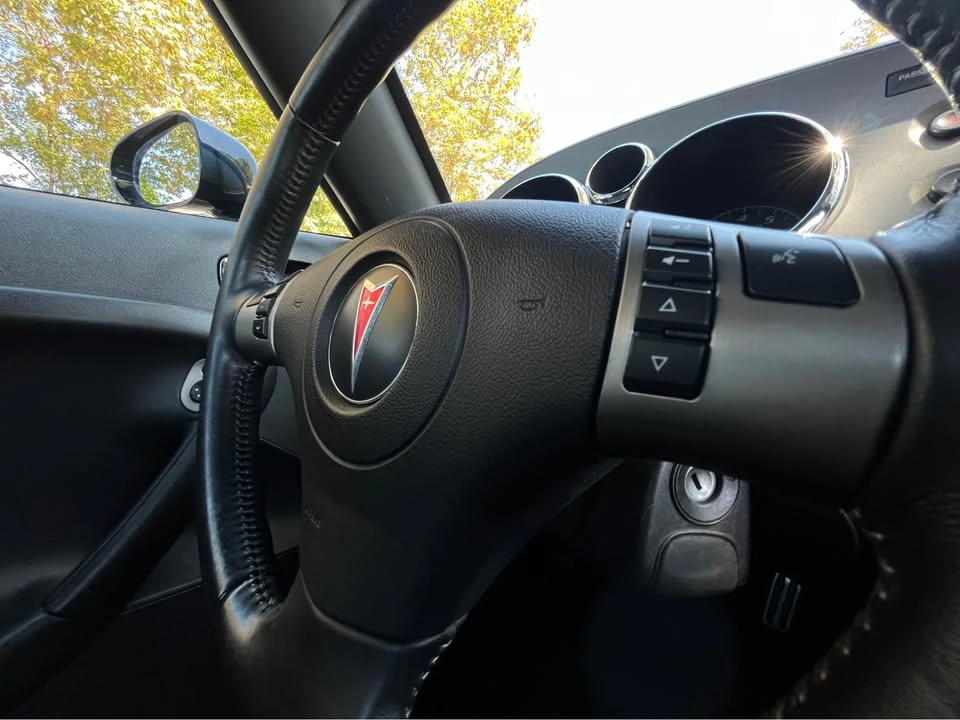 2008 Pontiac Solstice GXP - Image 8 of 12