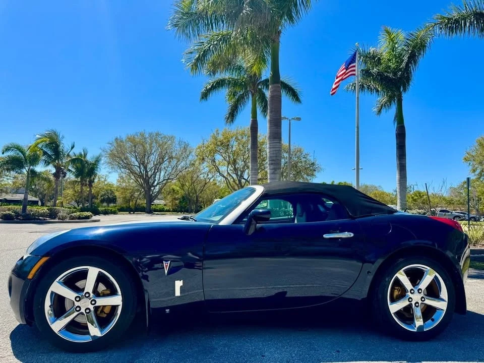 2008 Pontiac Solstice - Image 11 of 17