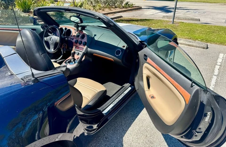 2008 Pontiac Solstice - Image 16 of 17
