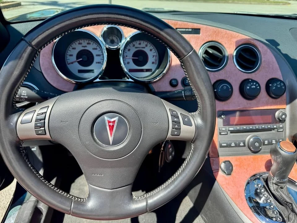 2008 Pontiac Solstice - Image 15 of 17