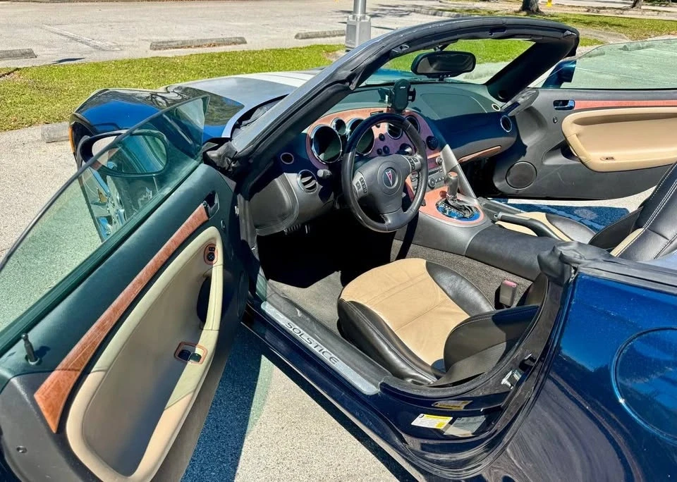 2008 Pontiac Solstice - Image 8 of 13
